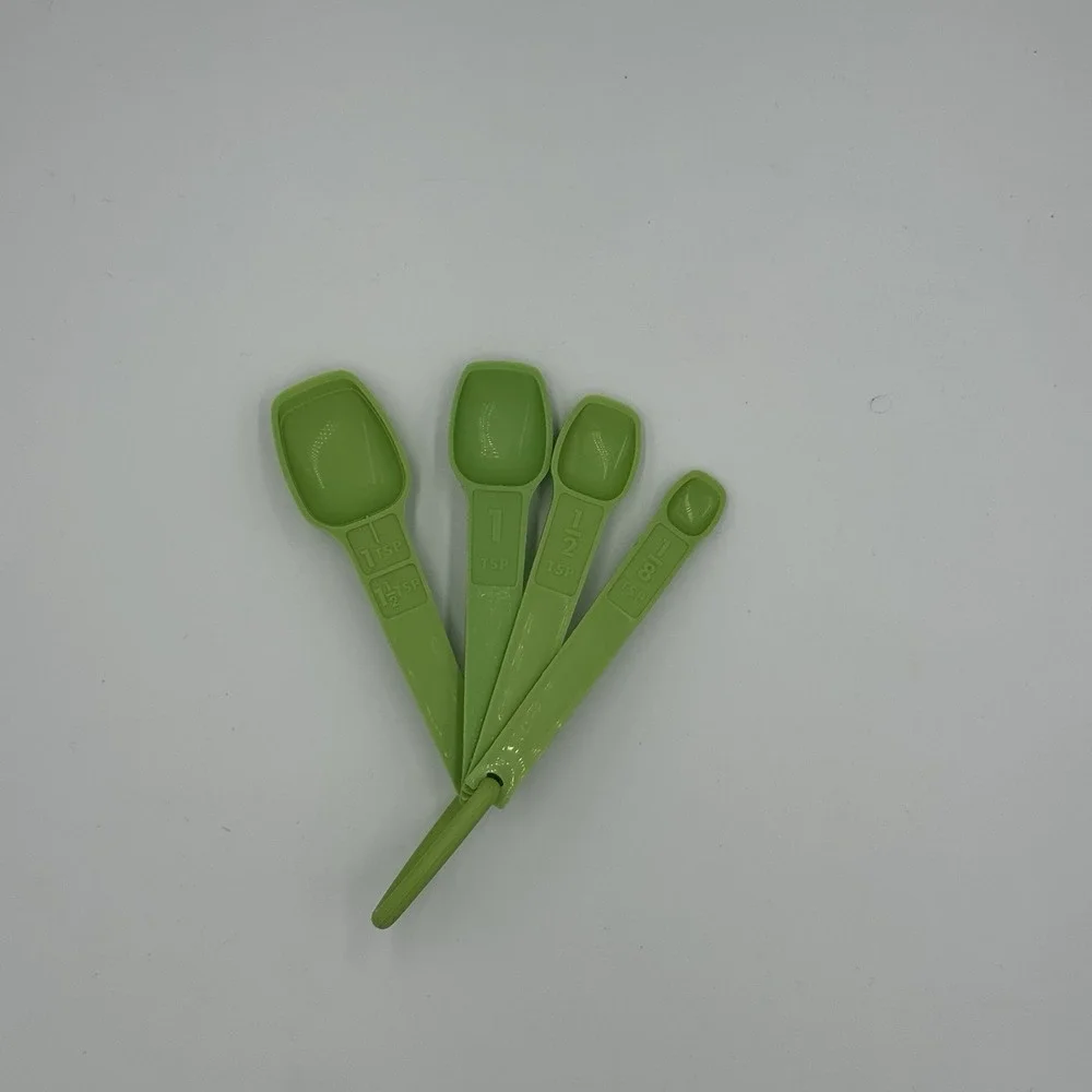 Set of 4 Vintage Tupperware Measuring‎ Spoons Nesting